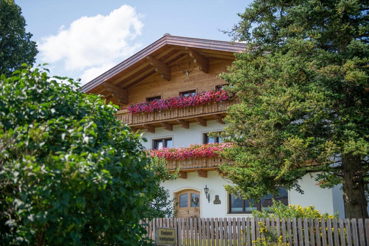 Ranstl Ferienwohnungen Flachau Exterior photo
